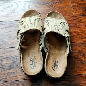 Clark’s bendables sandals